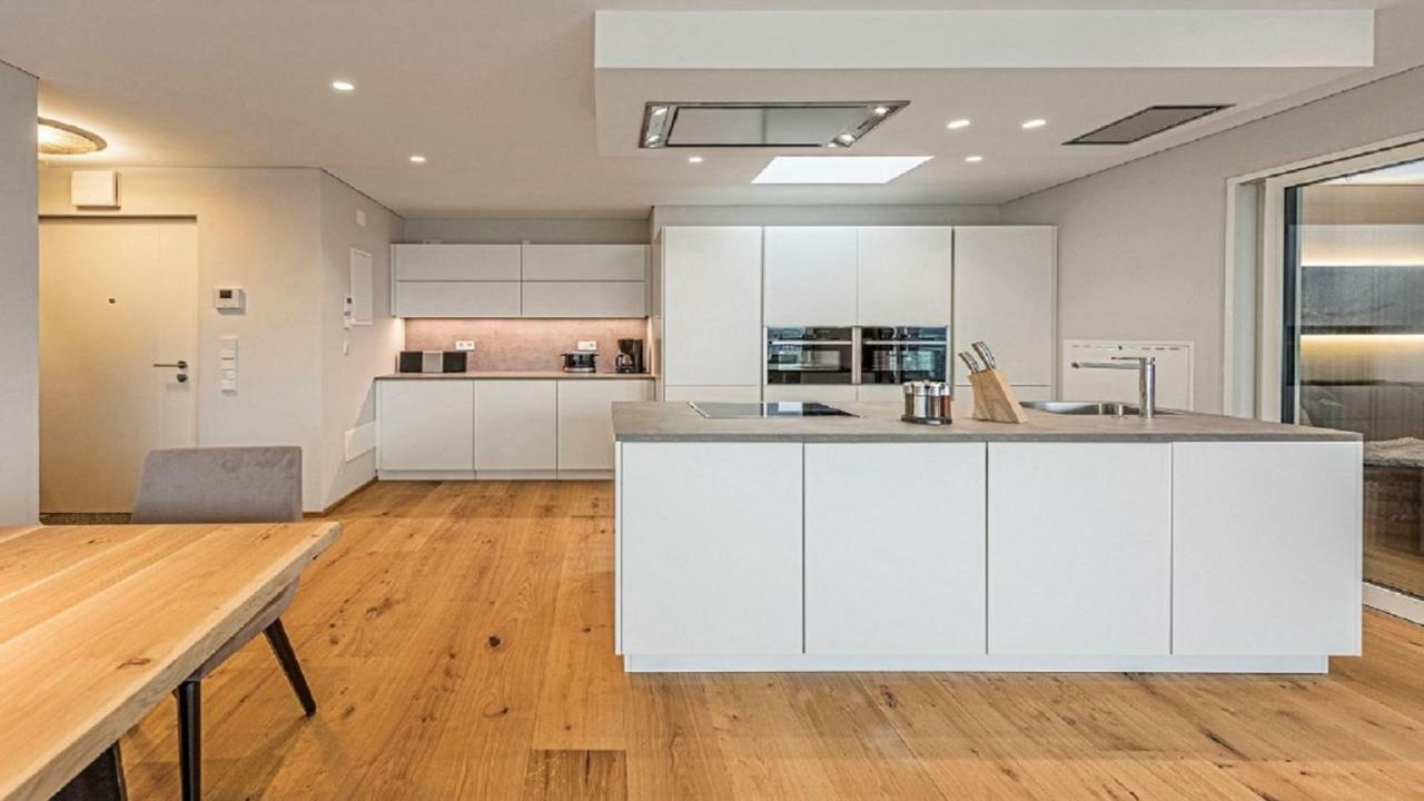 Penthouse Skygarden Apartment Schenna Bagian luar foto